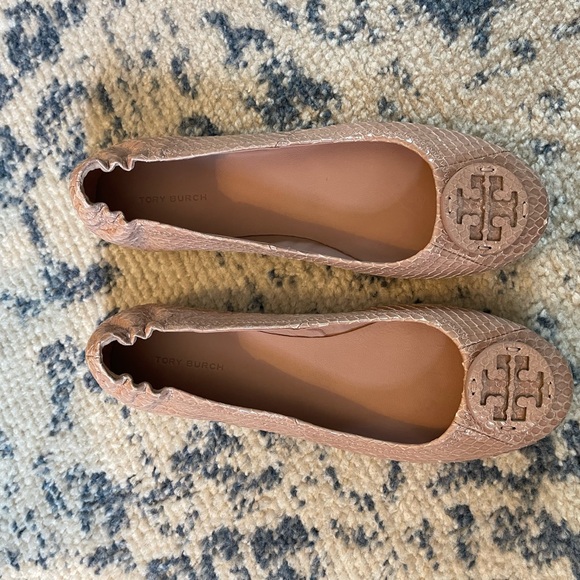 Tory Burch New In Box Tan Flats - Picture 9 of 9